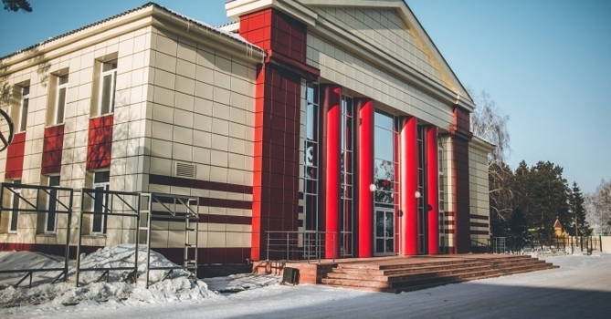 Обрушилась крыша дома культуры в Ордынском