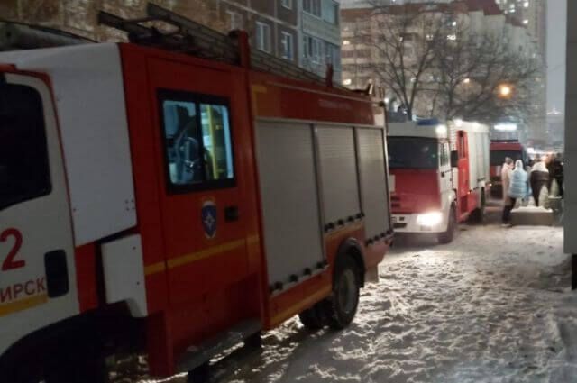 В центре Новосибирска загорелось здание ресторана «Шемрок»