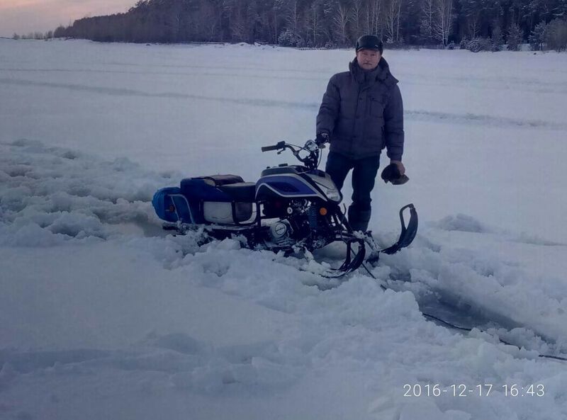 Провалился под лёд… снегоход